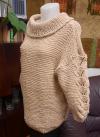 Nyers gyapjúból kézzel kötött, nagy méretű női pulóver