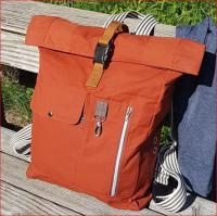 Praktikus , könnyű hátizsák -egyéb színekben is kérhető City bag