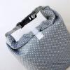 Uzsonnás táska szürke pöttyös, csatos vízhatlan béléssel - Tuck-Bag