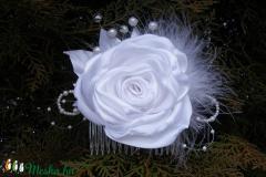 Fehér rózsa hajdísz